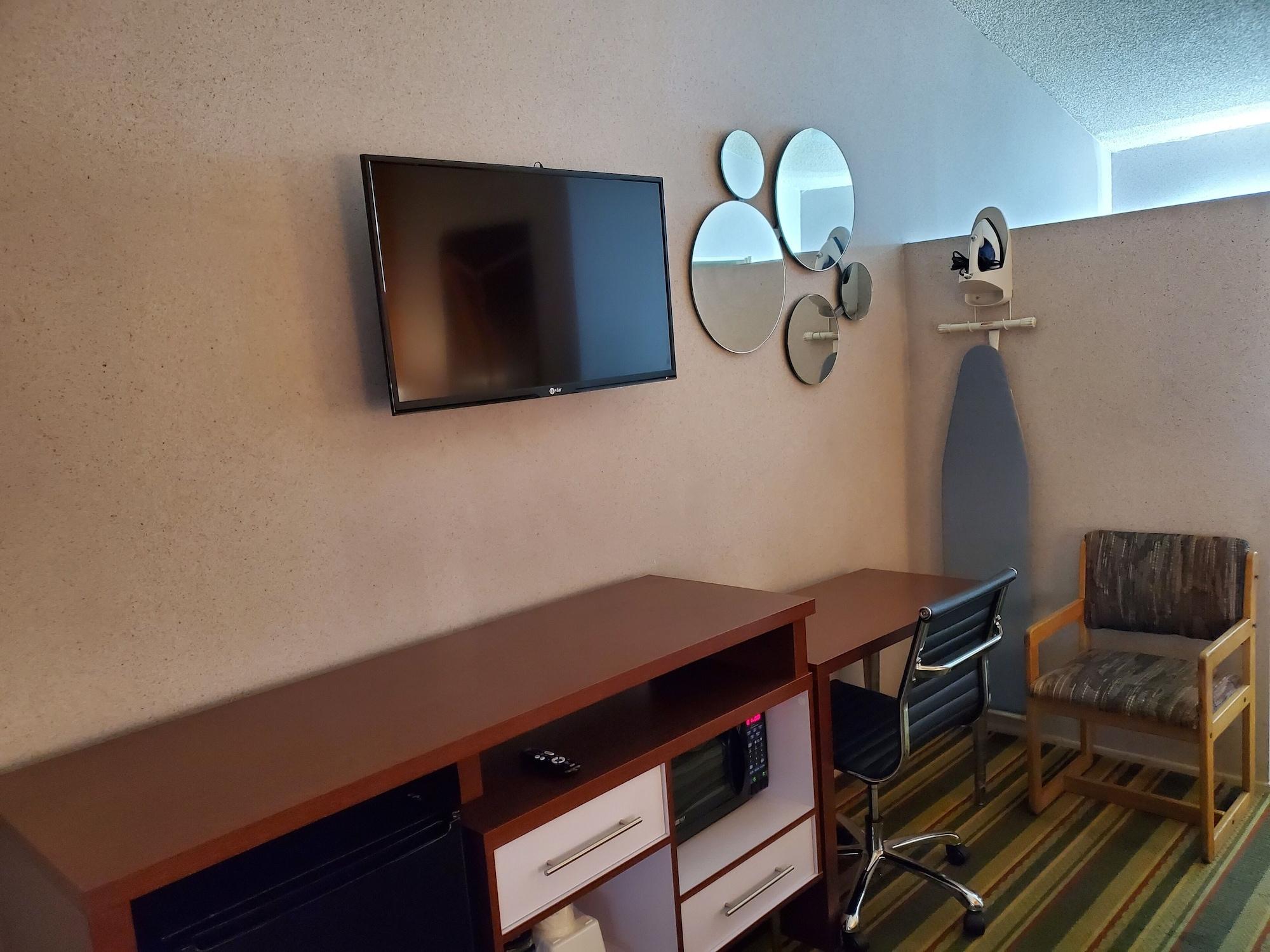 Howard Johnson By Wyndham Phoenix Airport/Downtown Area Exterior foto