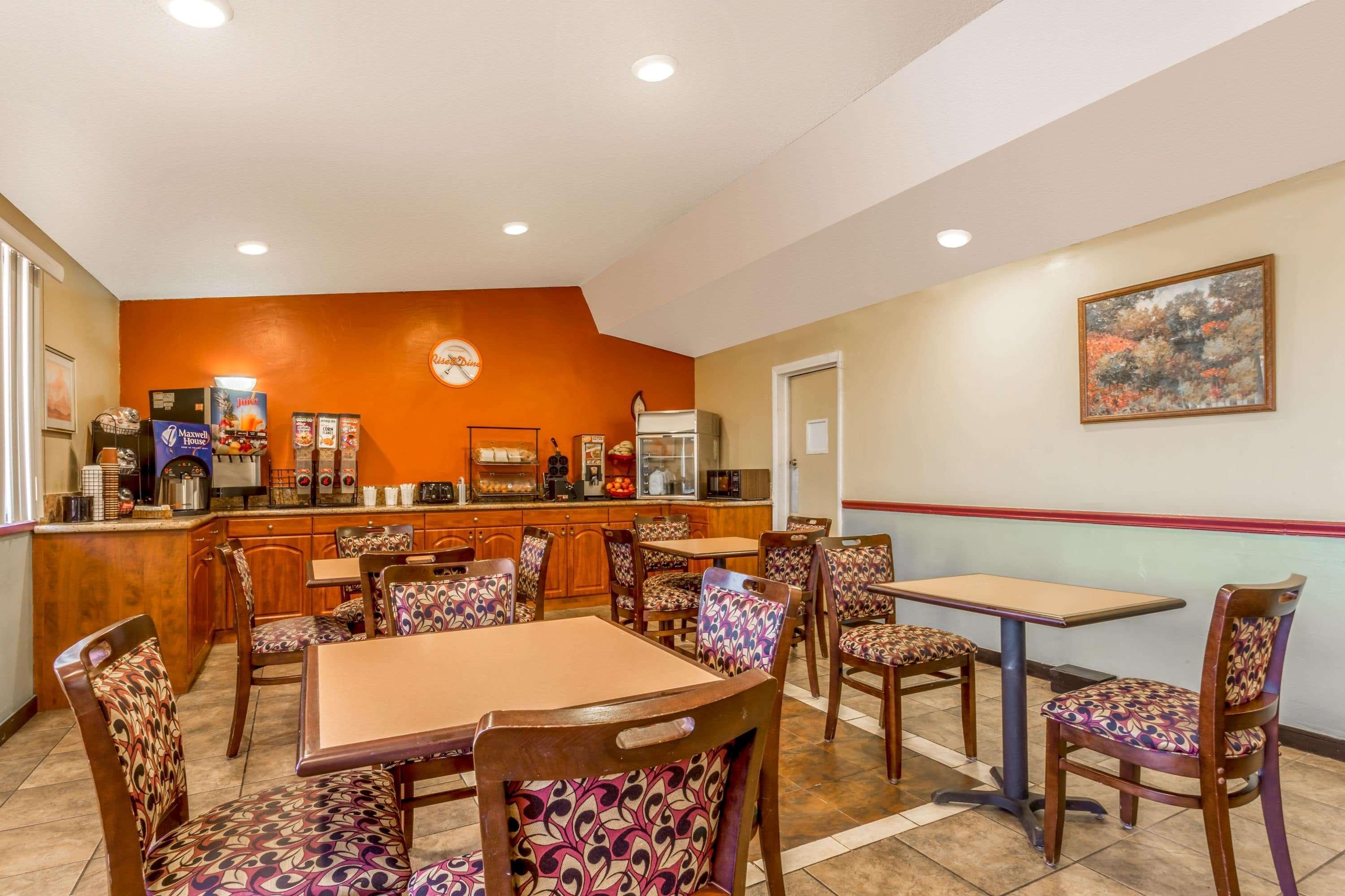 Howard Johnson By Wyndham Phoenix Airport/Downtown Area Exterior foto